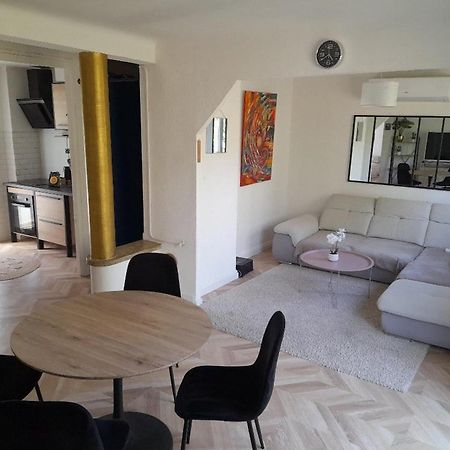 Appartement Aux Alyscamps 2, Climatisation, Wifi, Parking Arlés Exterior foto