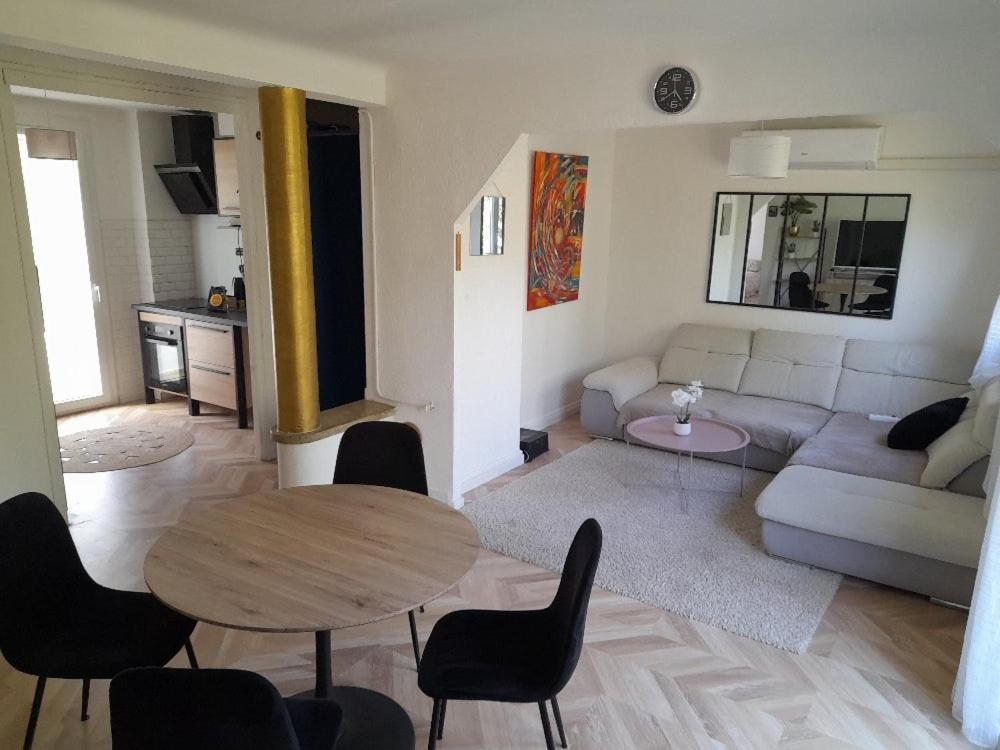 Appartement Aux Alyscamps 2, Climatisation, Wifi, Parking Arlés Exterior foto